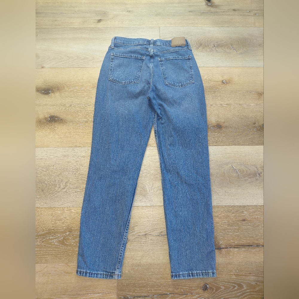 Aeropostale Women's Straight Leg Blue Jeans Mom Jean Sz 4 - Picture 2 of 12